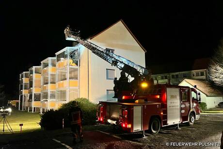 Feuer auf Balkon - Gersdorf, Siedlung